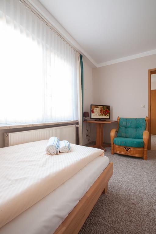Hotel -Winterfelder Hof Apenburg-Winterfeld Quarto foto