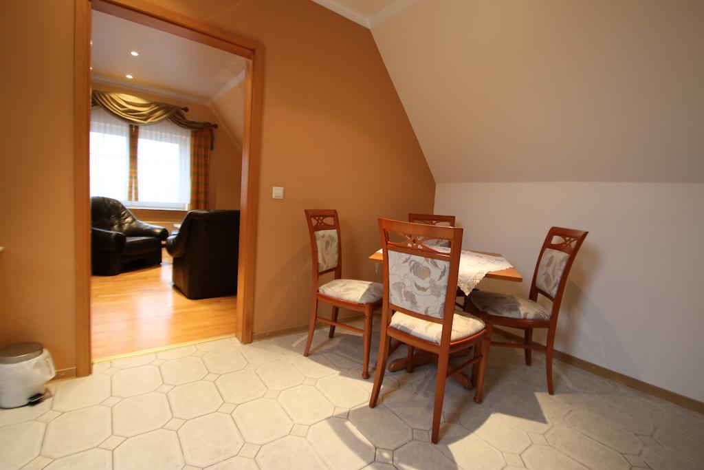 Hotel -Winterfelder Hof Apenburg-Winterfeld Quarto foto